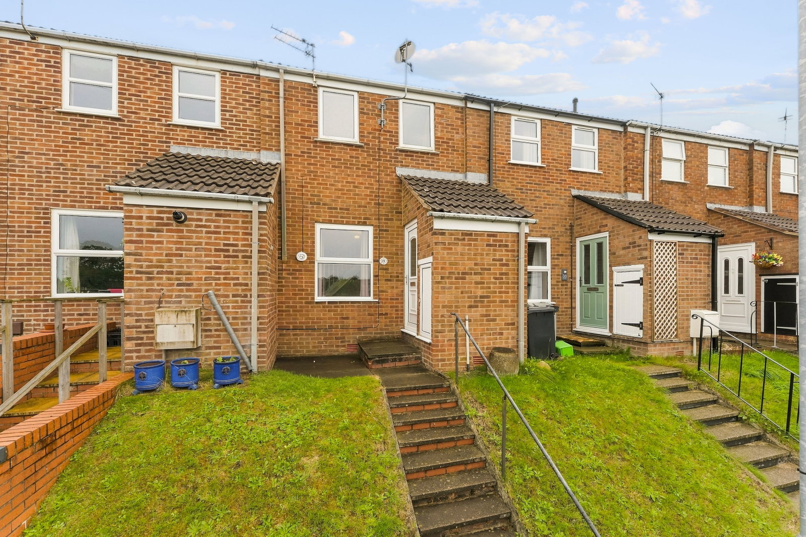 Terraced House for sale in Macclesfield, Tarn Mount, Macclesfield, SK11 7XX, 614 m²