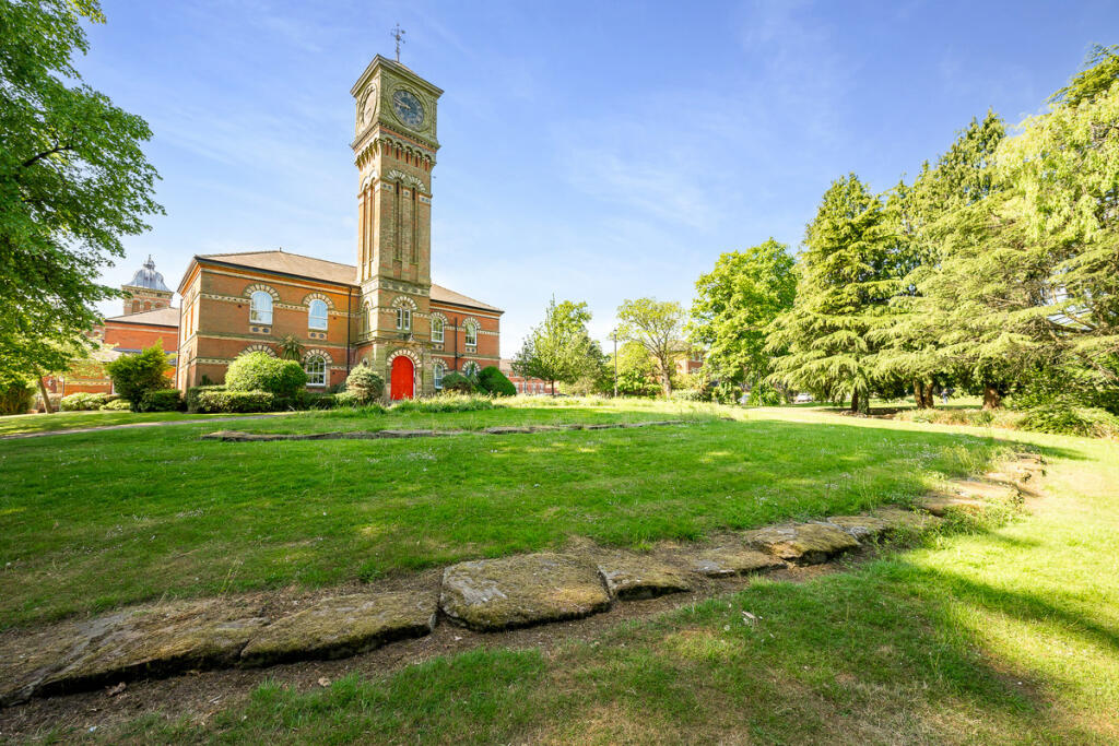 Apartment for sale in Macclesfield, The Towers, Pavilion Way, Macclesfield, SK10 3LT