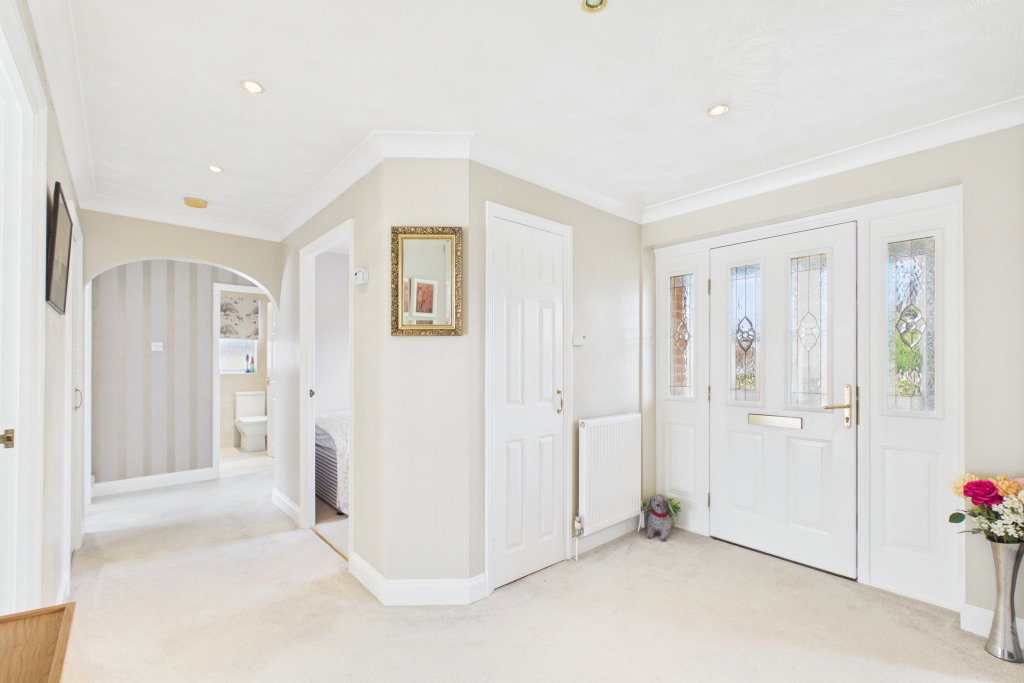 Bungalow for sale in Lincoln, 22 Heath Road, Navenby, Lincoln, LN5 0TT, 989 m²