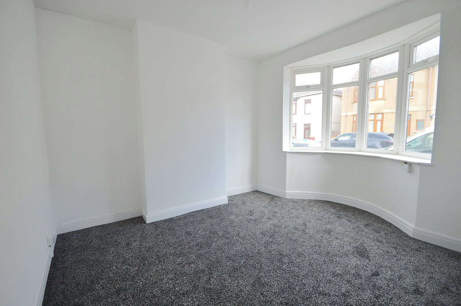 End Of Terrace House in Port Talbot 5
