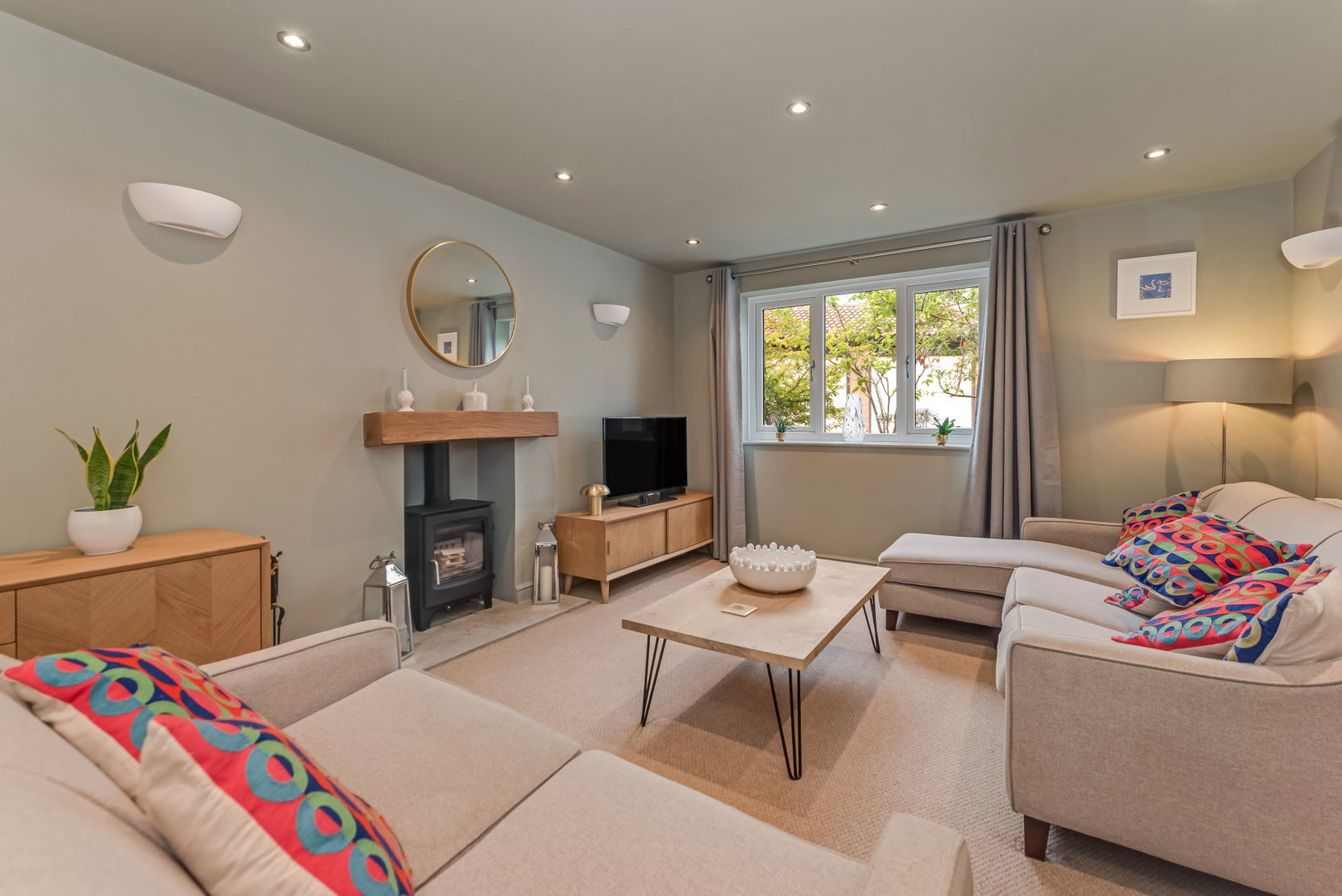 Detached House for sale in York, Beckside, Elvington, York, YO41 4BE, 1338 m²