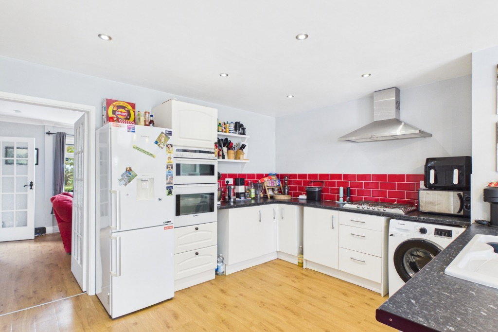 Semi Detached House for sale in Lincoln, 4 Eagle Lane, Thorpe-on-the-Hill, Lincoln, LN6 9BP, 989 m²