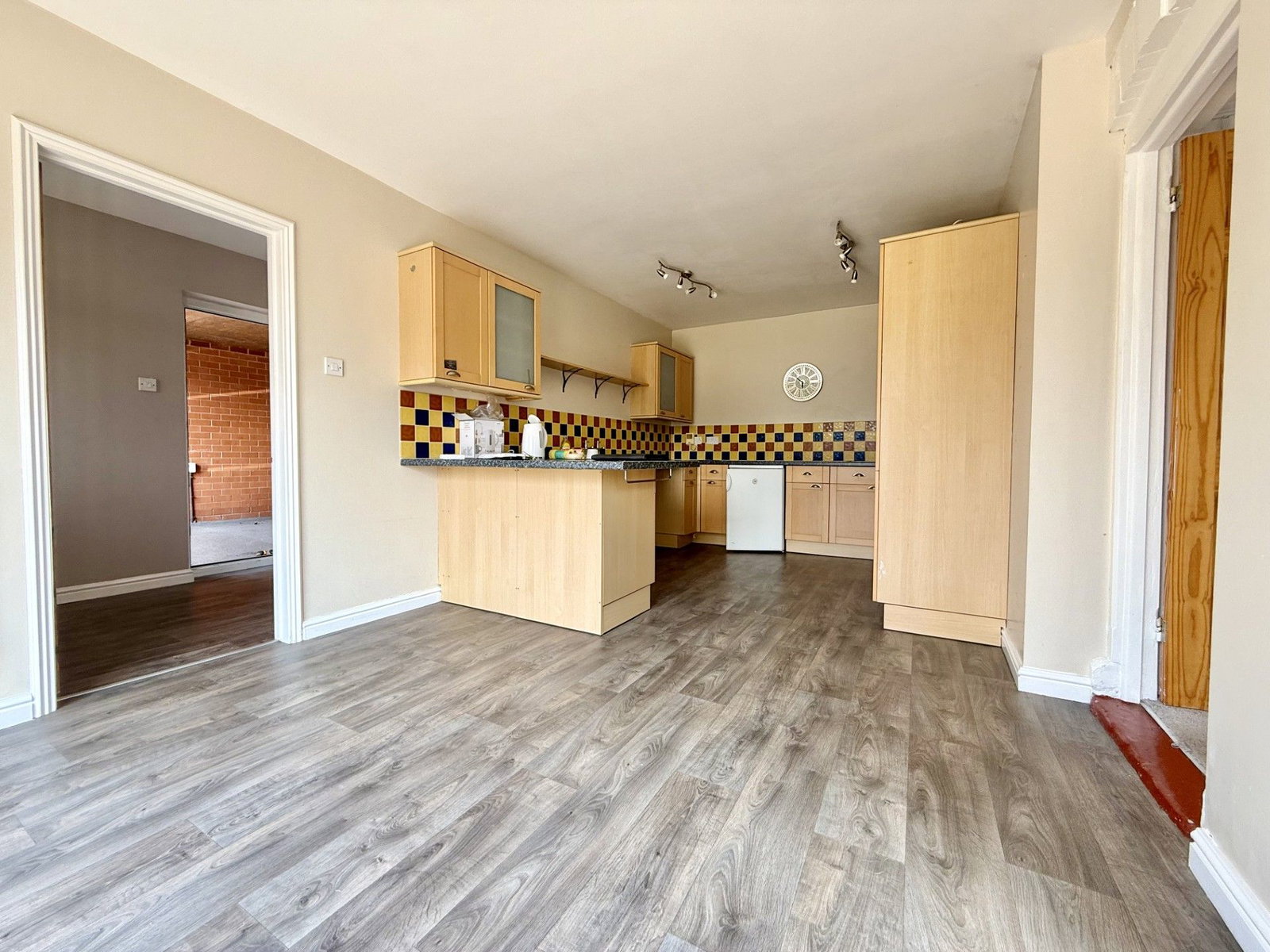 Detached House for sale in Gloucester, Tithe Farm Lane, Birdwood, Gloucester, GL19 3ED, 1987 m²