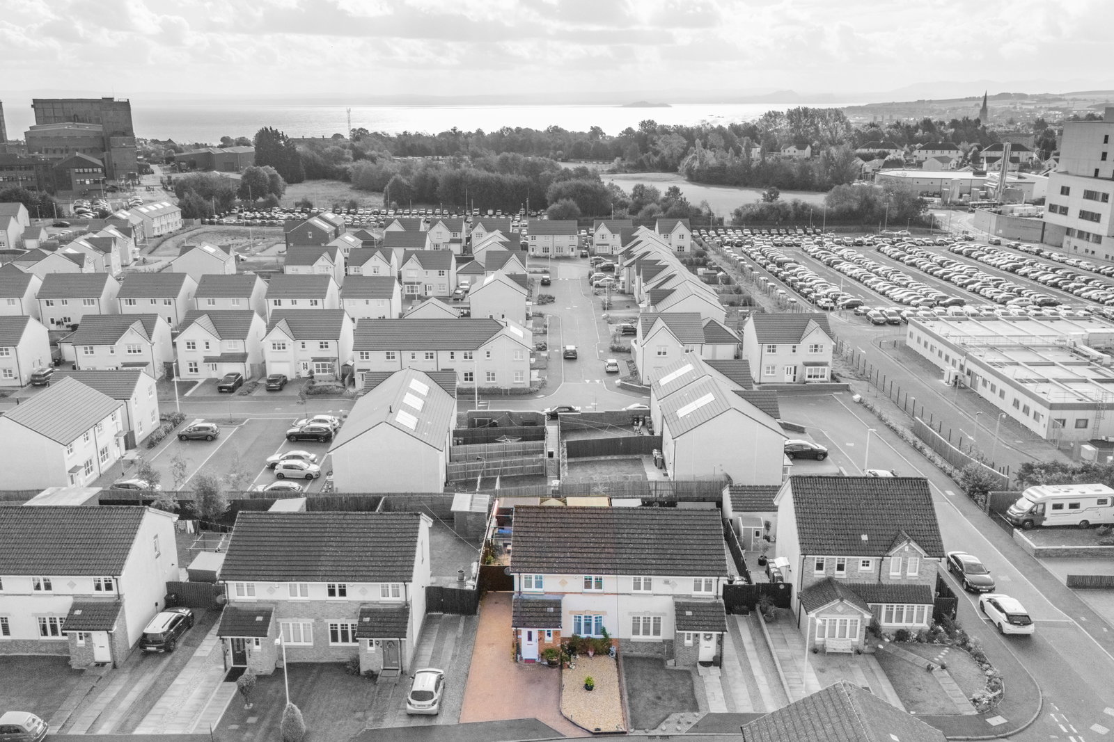 Semi Detached House for sale in Kirkcaldy, Linum Grove, Kirkcaldy, KY1 2HJ