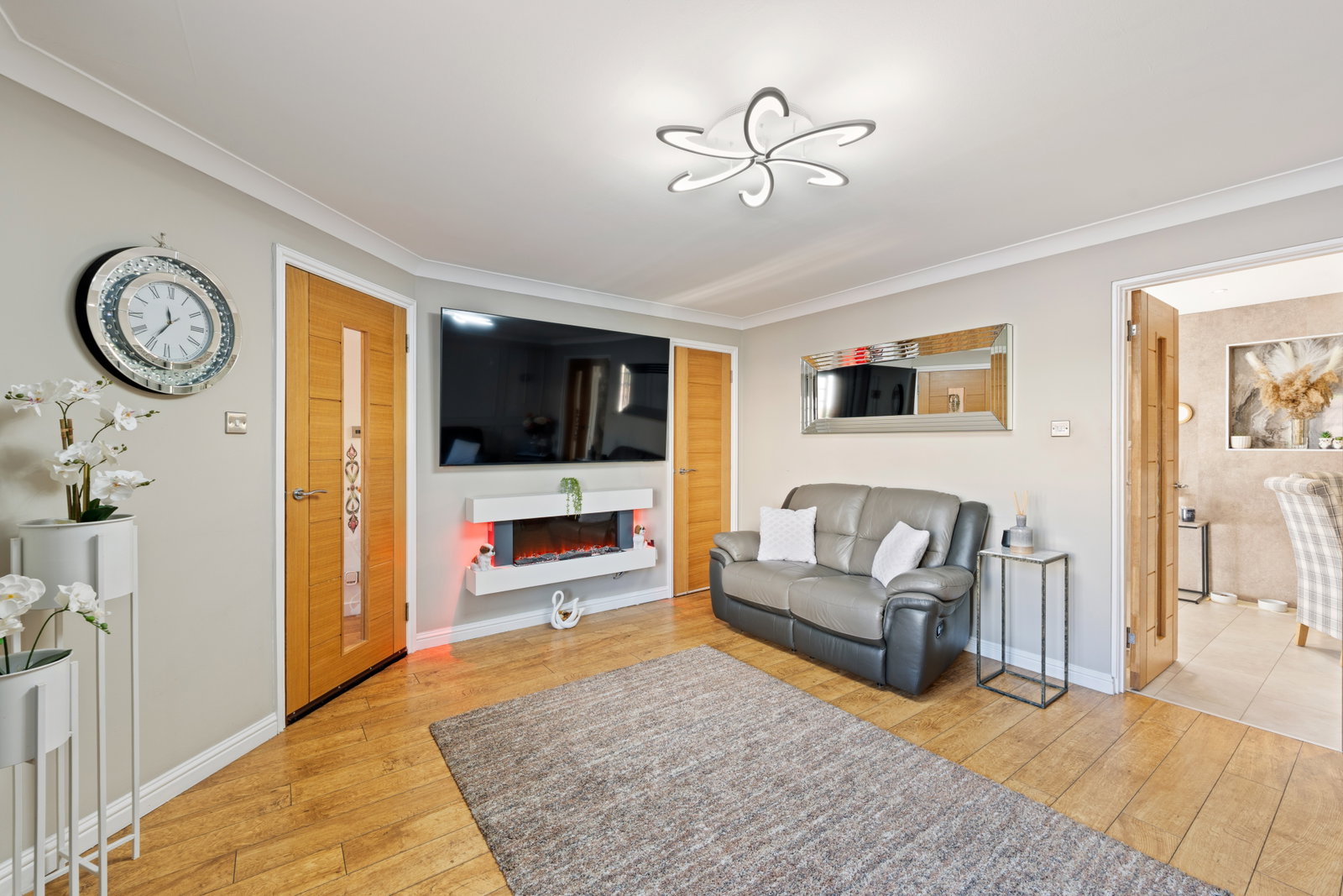 Semi Detached House for sale in Kirkcaldy, Linum Grove, Kirkcaldy, KY1 2HJ