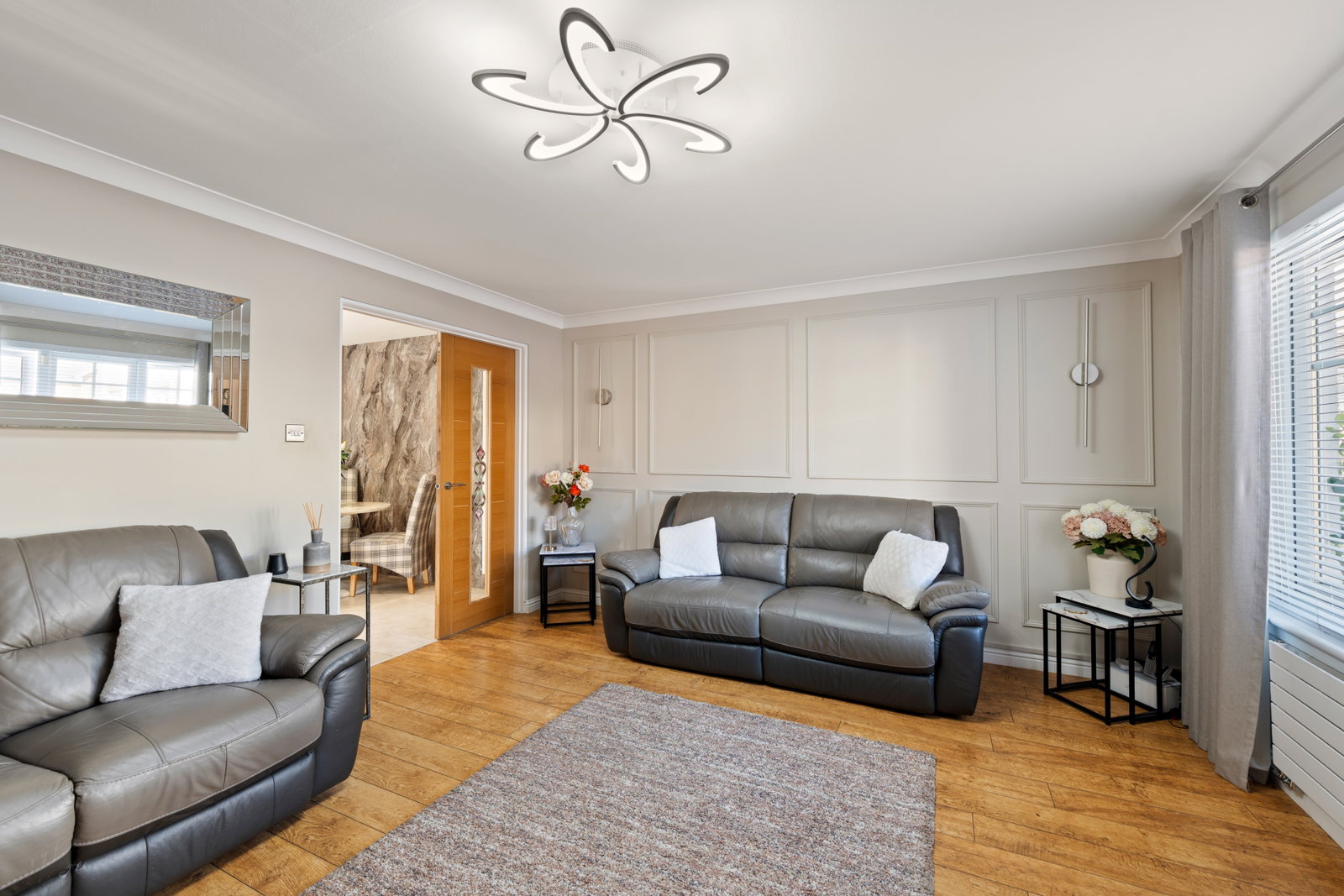 Semi Detached House for sale in Kirkcaldy, Linum Grove, Kirkcaldy, KY1 2HJ