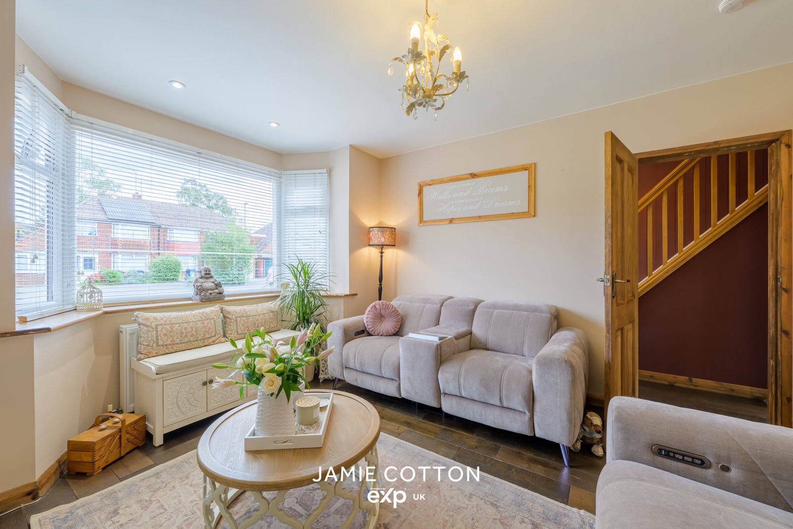 Semi Detached House for sale in Dudley, Dunstall Road, Halesowen, Dudley, B63 1BE, 1500 m²