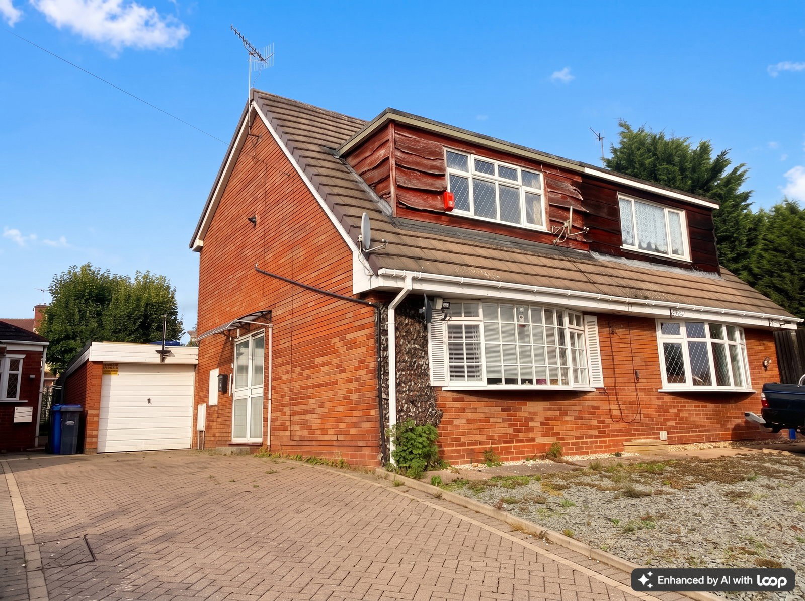 Semi Detached House for sale in Dudley, Oxley Close, Dudley Wood, DY2 0EN