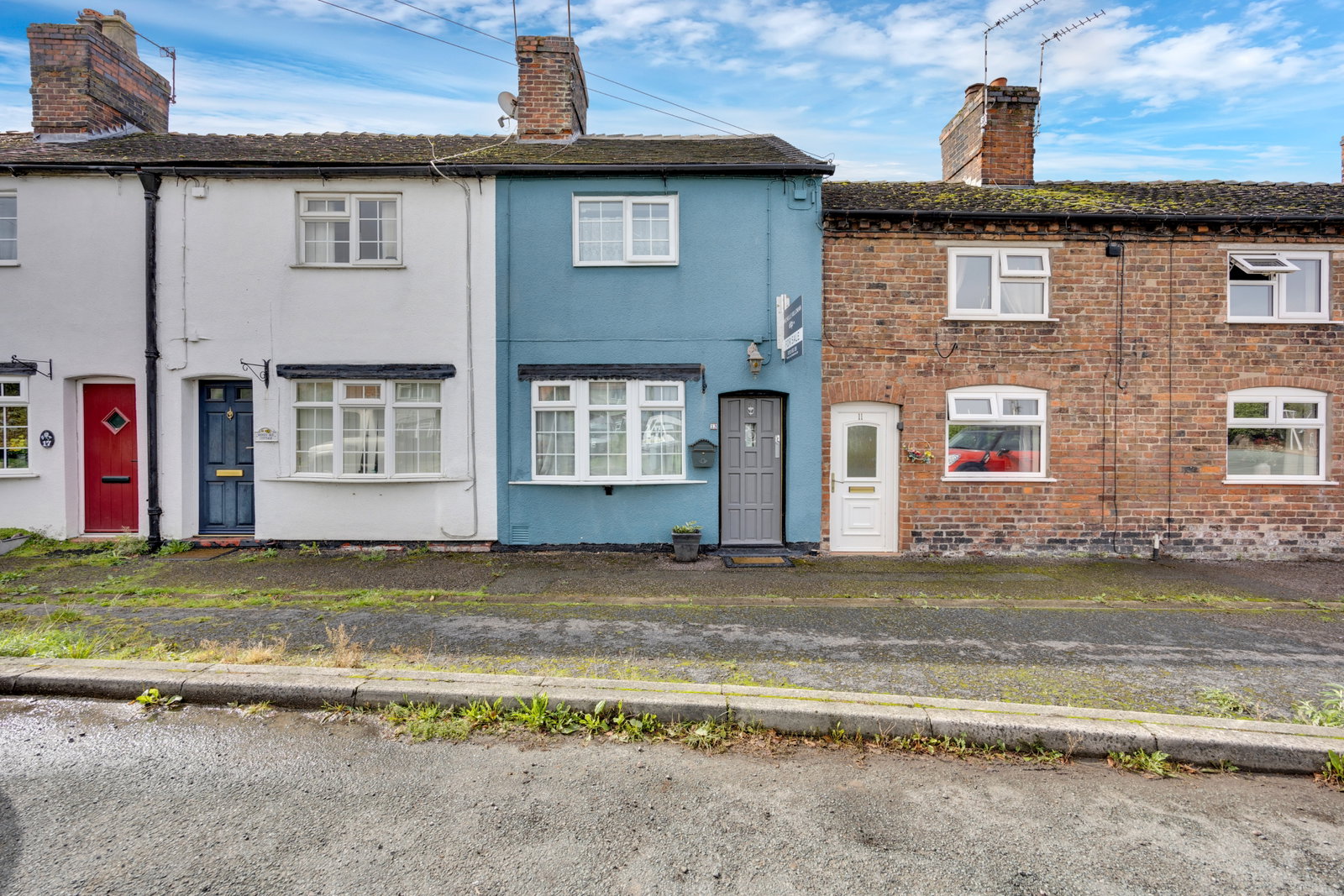Terraced House for sale in Sandbach, Betchton Road, Malkins Bank, CW11