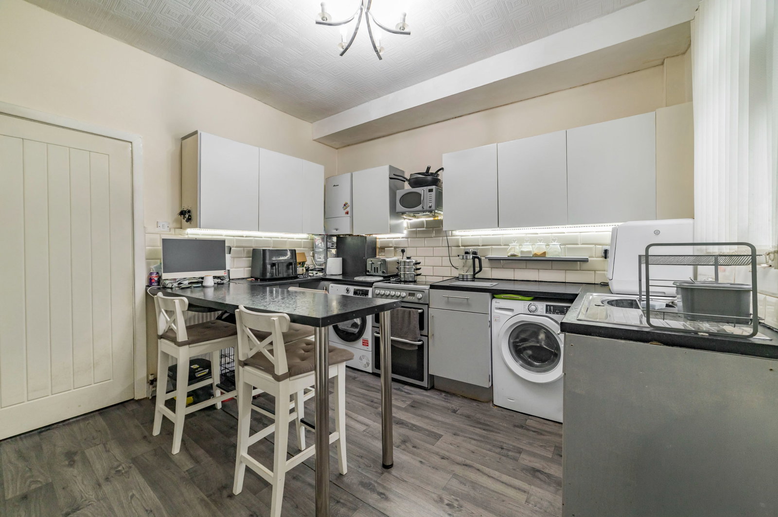 End Of Terrace House for sale in Manchester, Brogan Street, Gorton, Manchester, M18, 611 m²