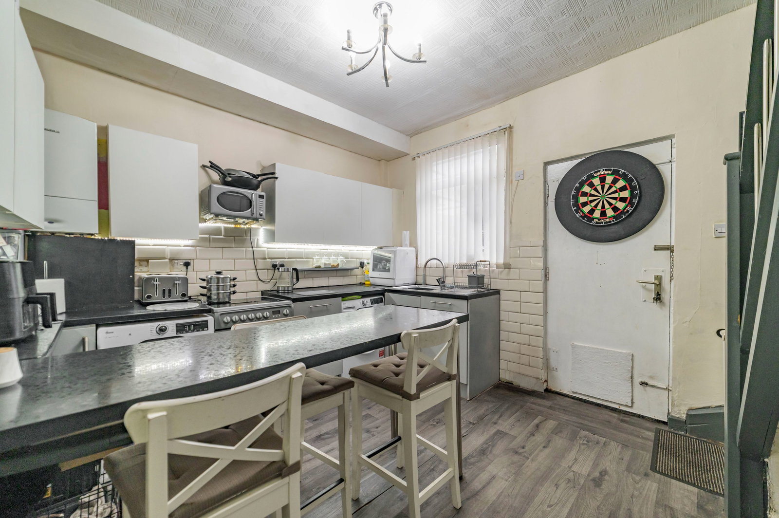 End Of Terrace House for sale in Manchester, Brogan Street, Gorton, Manchester, M18, 611 m²