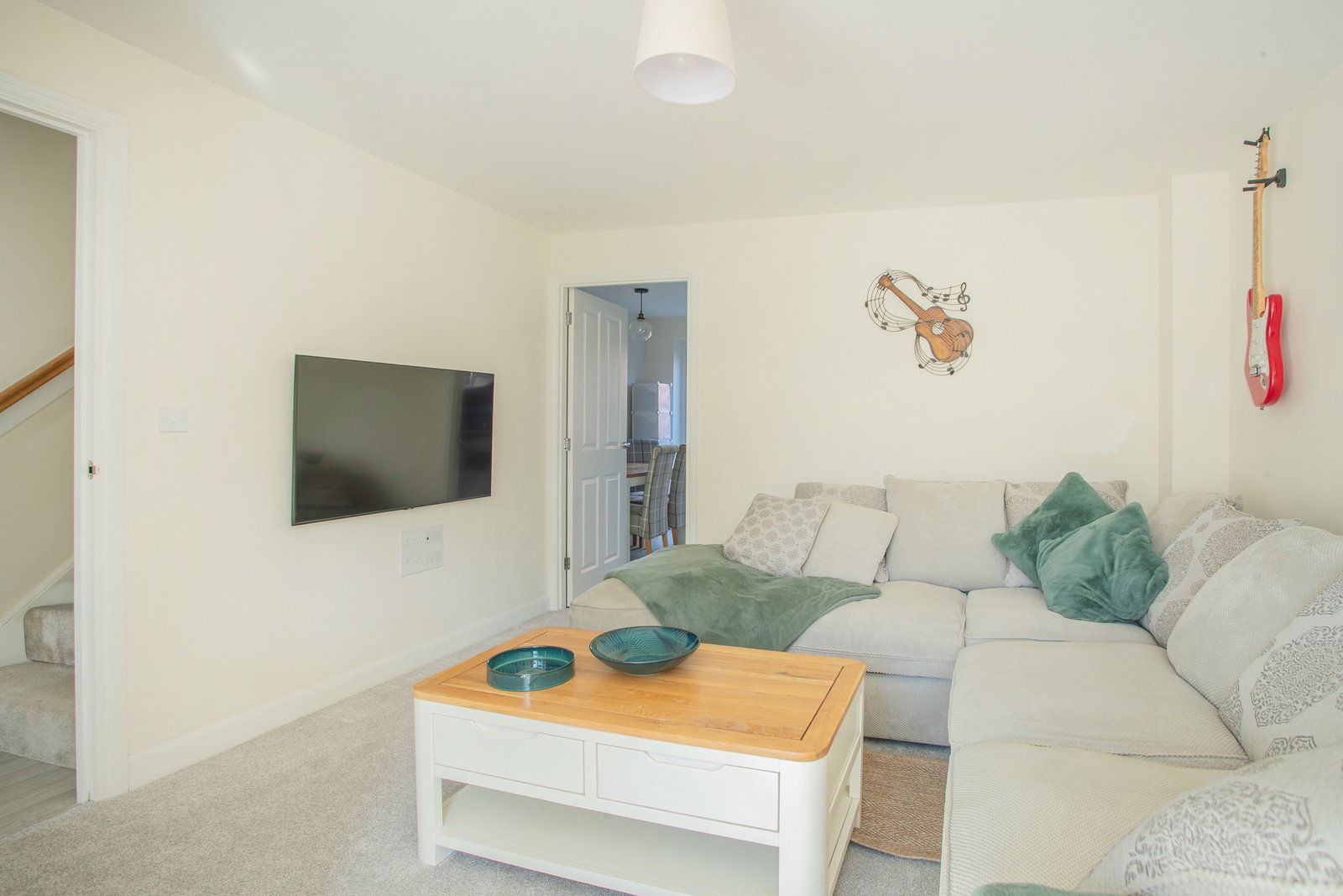 Semi Detached House for sale in Chippenham, Gainey Gardens, Chippenham