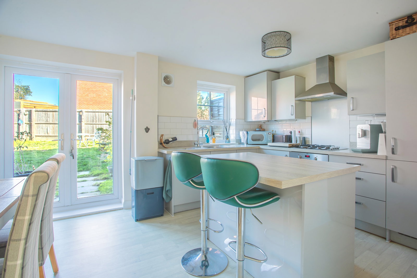 Semi Detached House for sale in Chippenham, Gainey Gardens, Chippenham