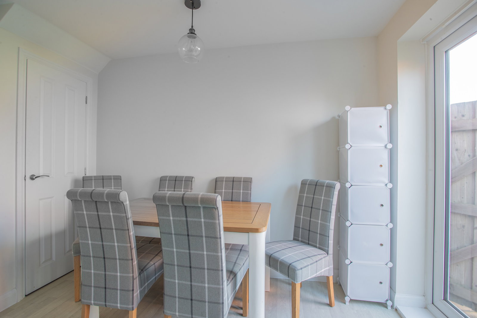 Semi Detached House for sale in Chippenham, Gainey Gardens, Chippenham