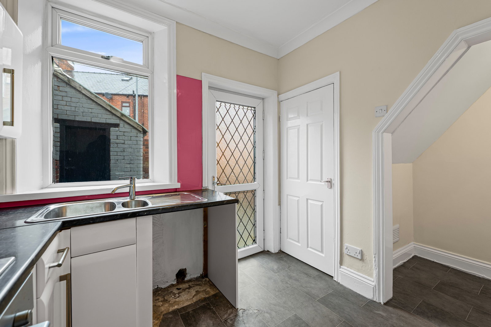 Terraced House for sale in Barnsley, Snape Hill Road, Darfield, S73
