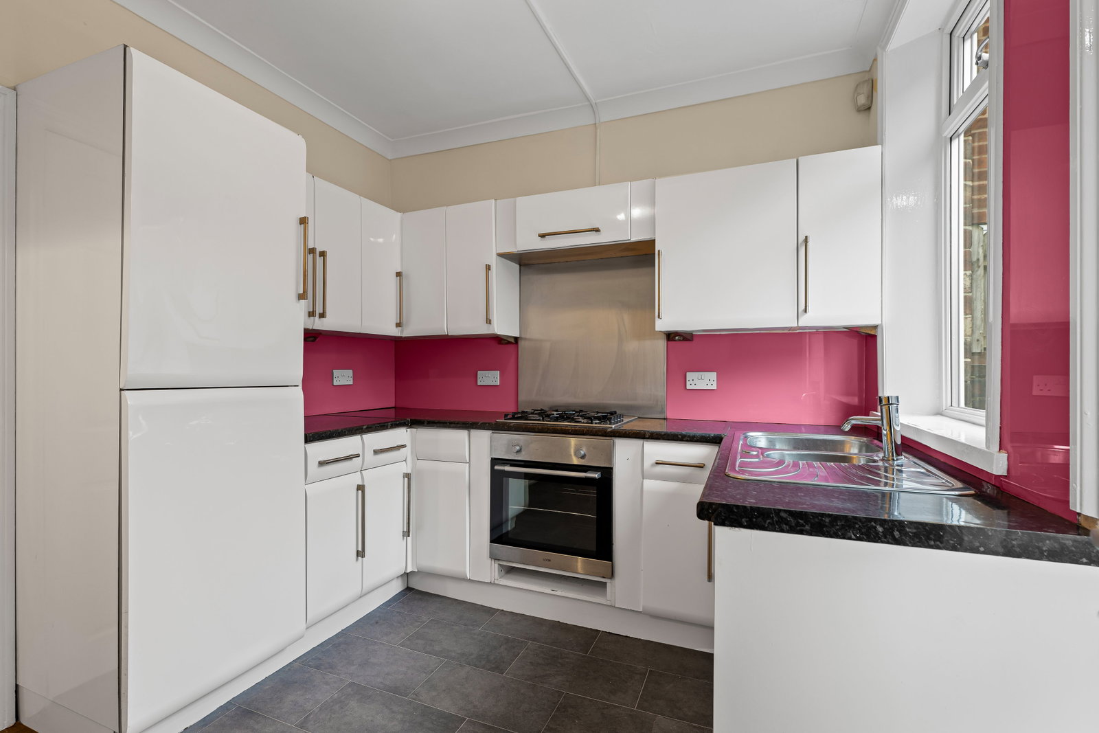 Terraced House for sale in Barnsley, Snape Hill Road, Darfield, S73
