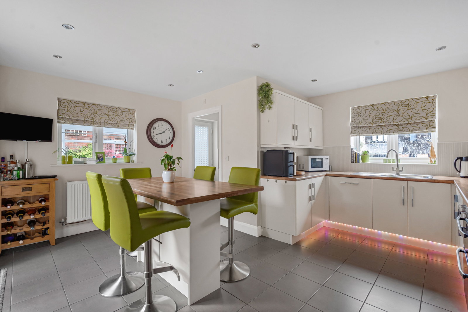 Detached House for sale in Newent, Whitegates, Newent, GL18