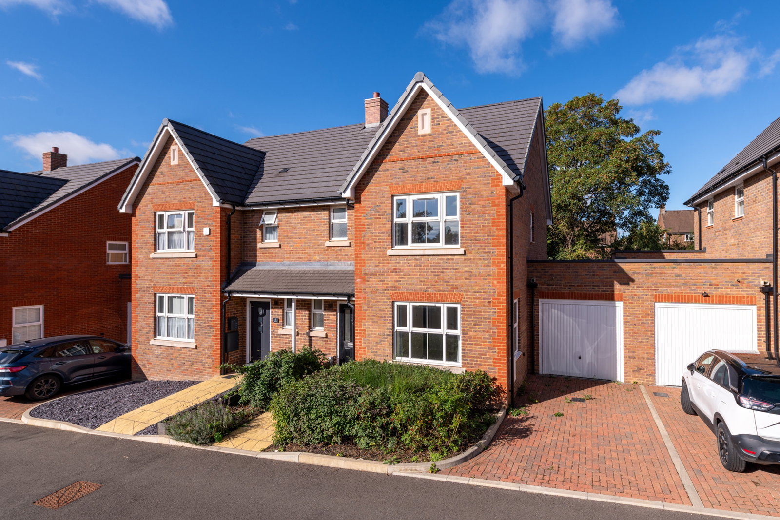 Semi Detached House for sale in Milton Keynes, Boot Close, Winslow, MK18