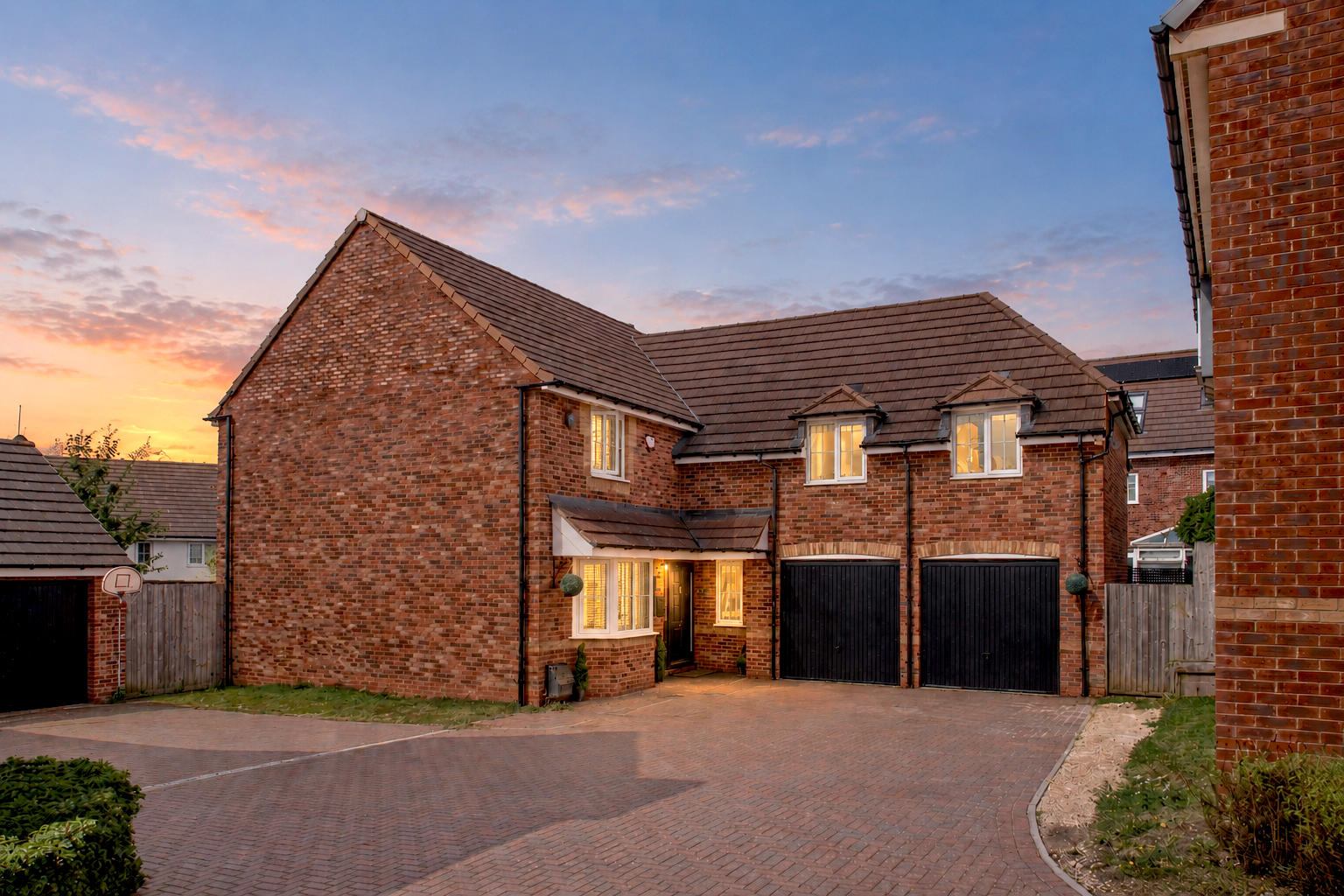 Detached House for sale in Northampton, Benjamin Bevin Road, Crick, Northampton, NN6 7WT, 2113 m²