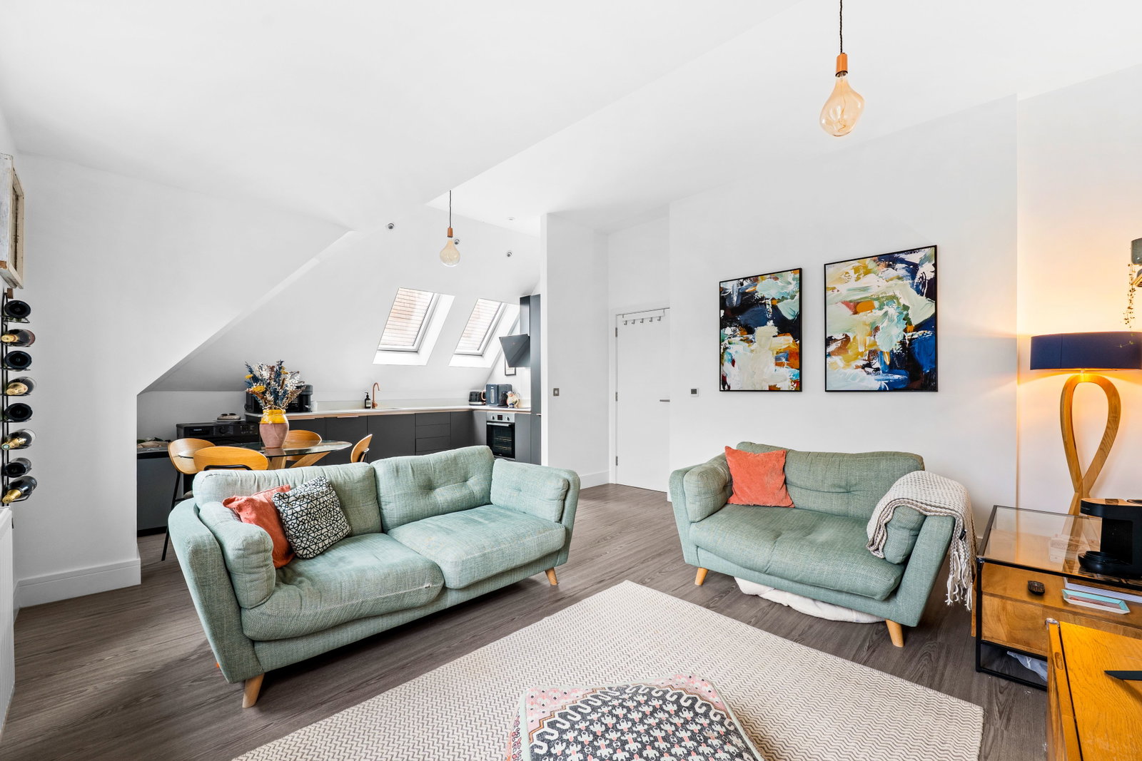 Flat for sale in South Croydon, West Hill, South Croydon, CR2 0SB, 896 m²
