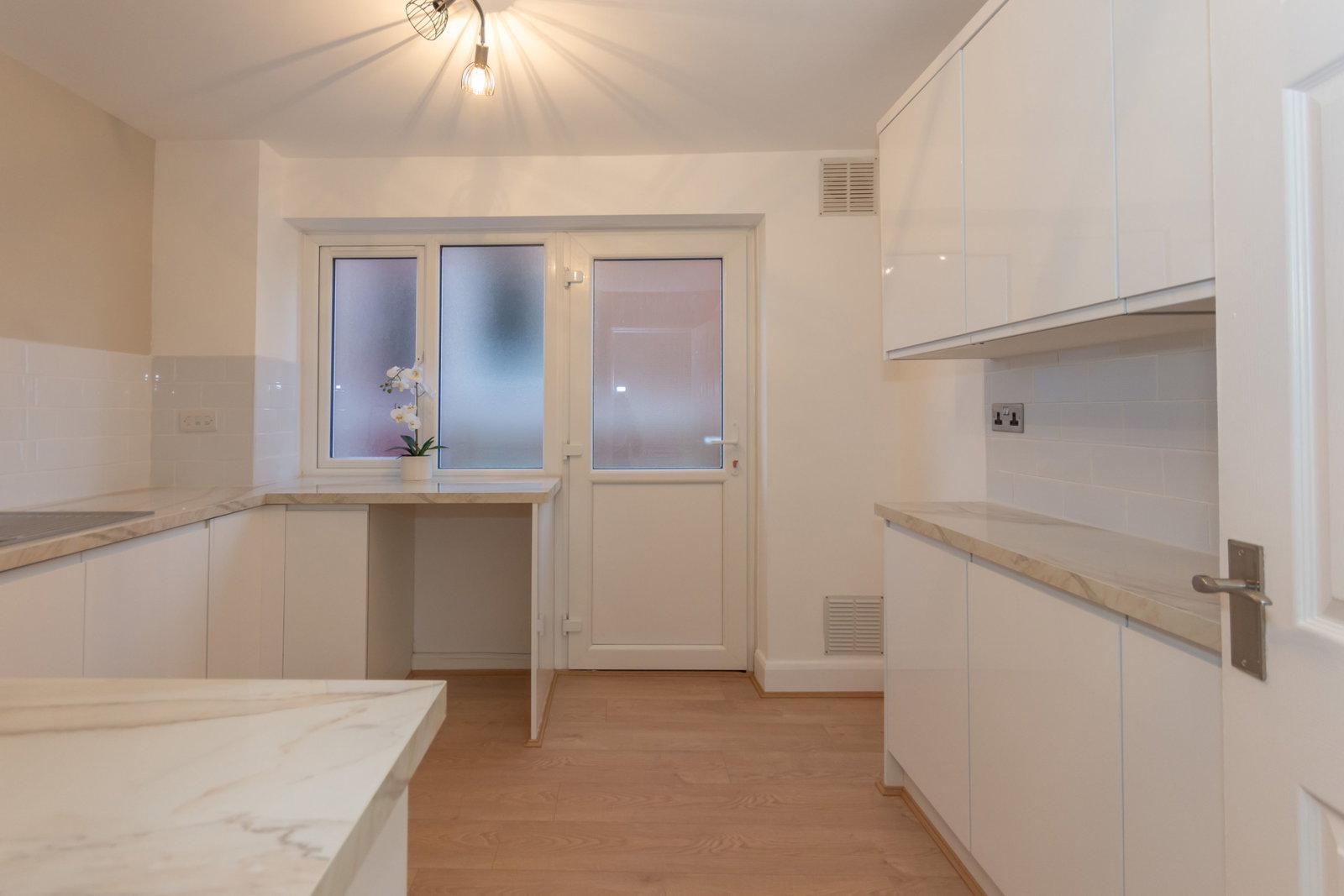 Semi Detached House for sale in Dudley, Redwood Avenue, Dudley, DY1 3TS