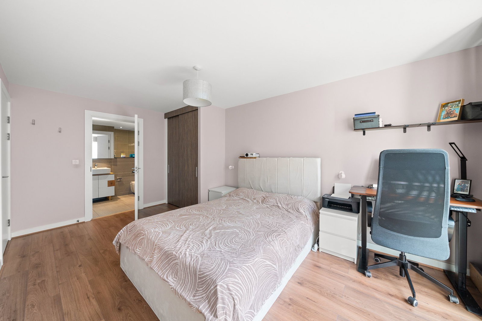 Apartment for sale in London, Hester House, 72 - 78 Conington Road, Lewisham SE13 7FL, 834 m²