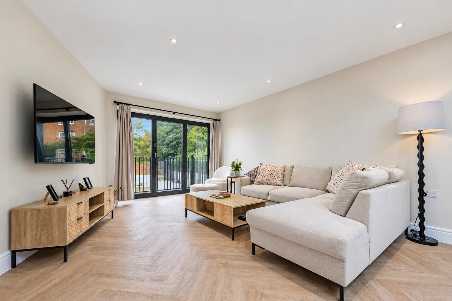 Bungalow for sale in Chatham, Beacon Road, Medway, ME5