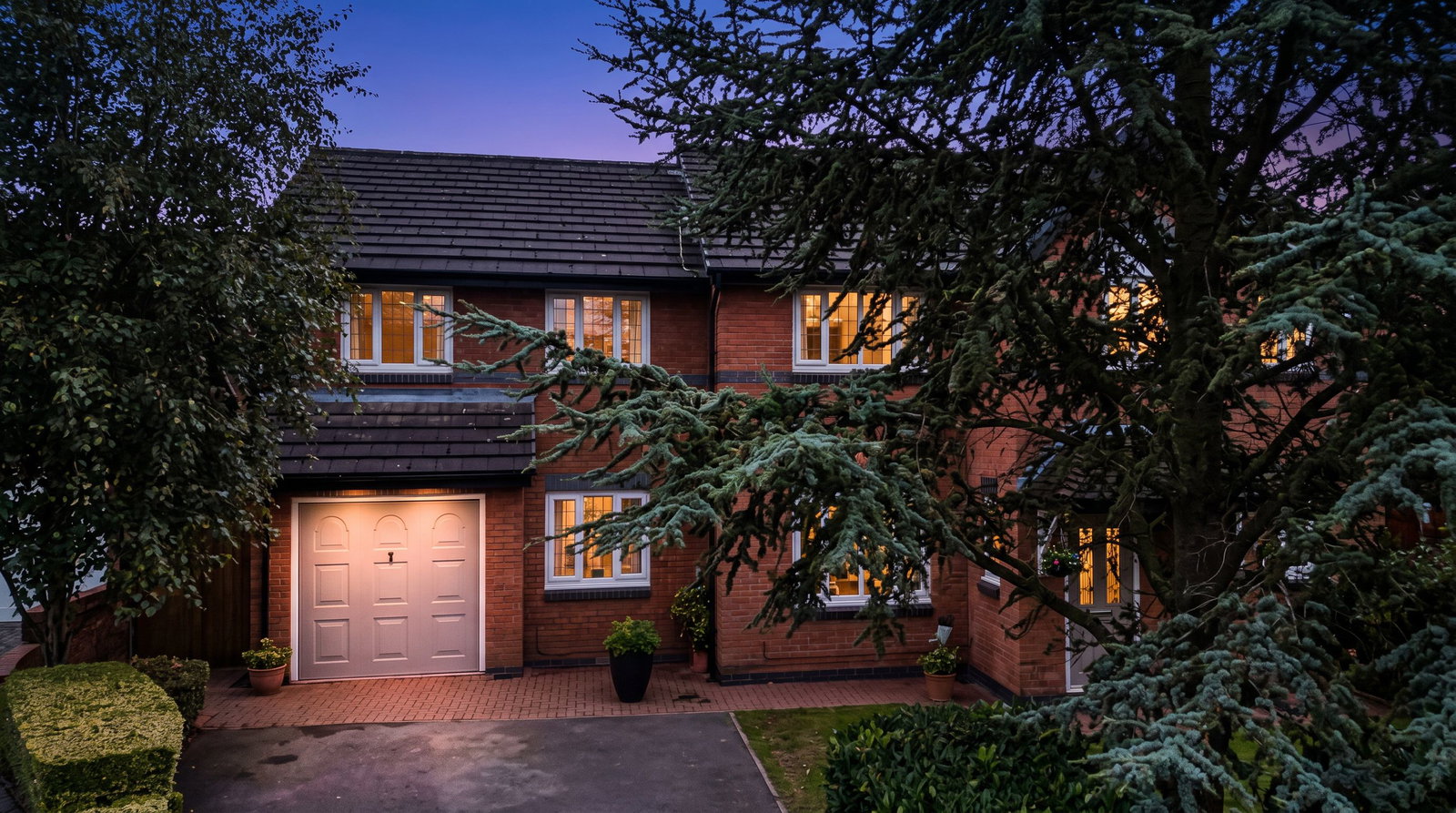 Detached House for sale in Liverpool, Ambleside Road, Allerton. L18 9XT, 1701 m²