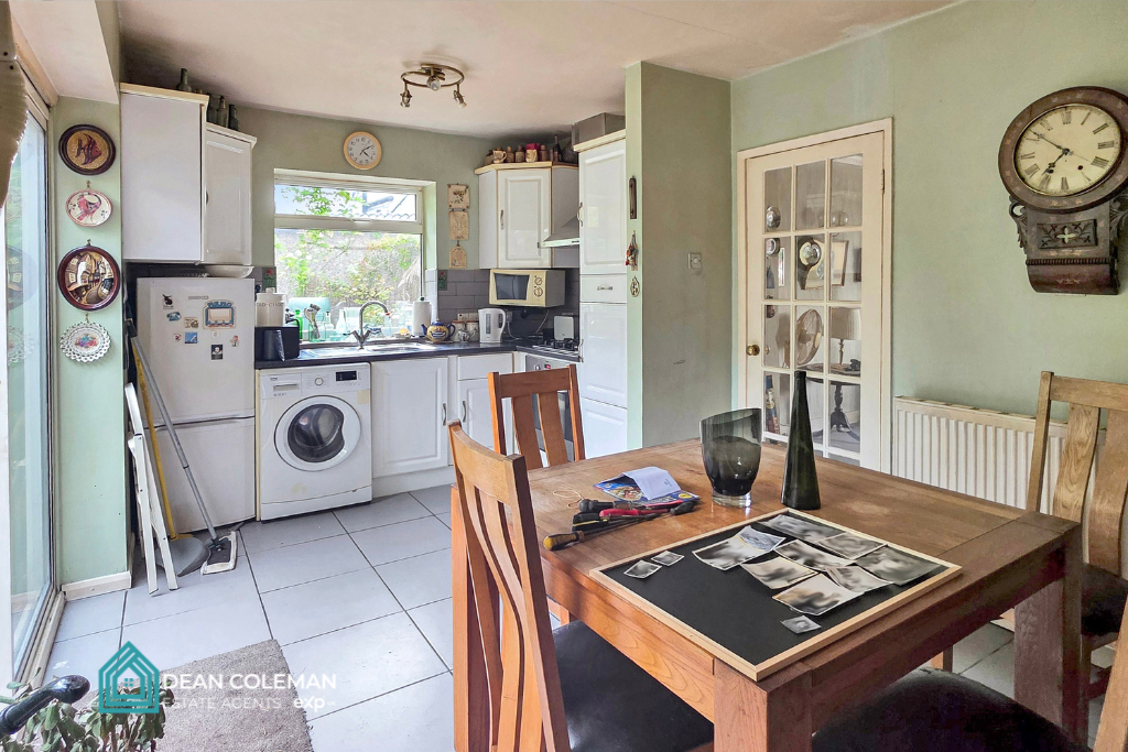 End Of Terrace House for sale in Birmingham, Hazelville Road, Hall Green, B28 9PY