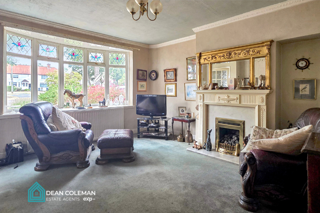 End Of Terrace House for sale in Birmingham, Hazelville Road, Hall Green, B28 9PY