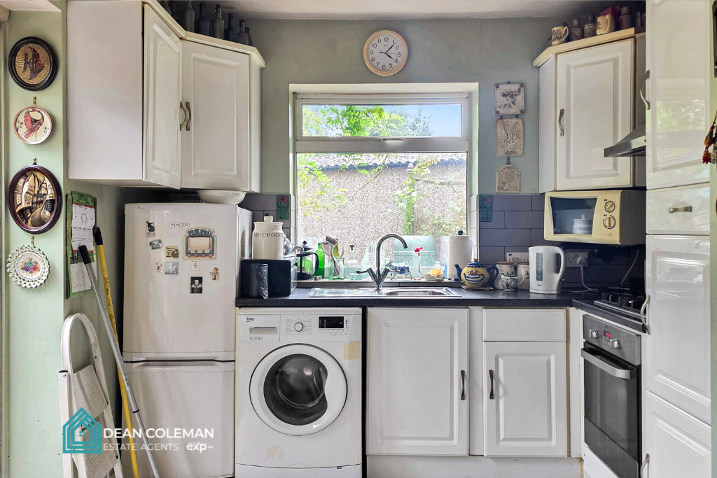 End Of Terrace House for sale in Birmingham, Hazelville Road, Hall Green, B28 9PY