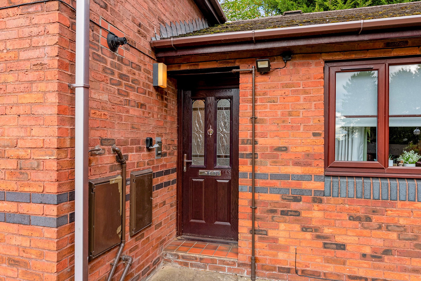 Flat for sale in Manchester, Charlton Avenue, Prestwich, Manchester, M25 0BE