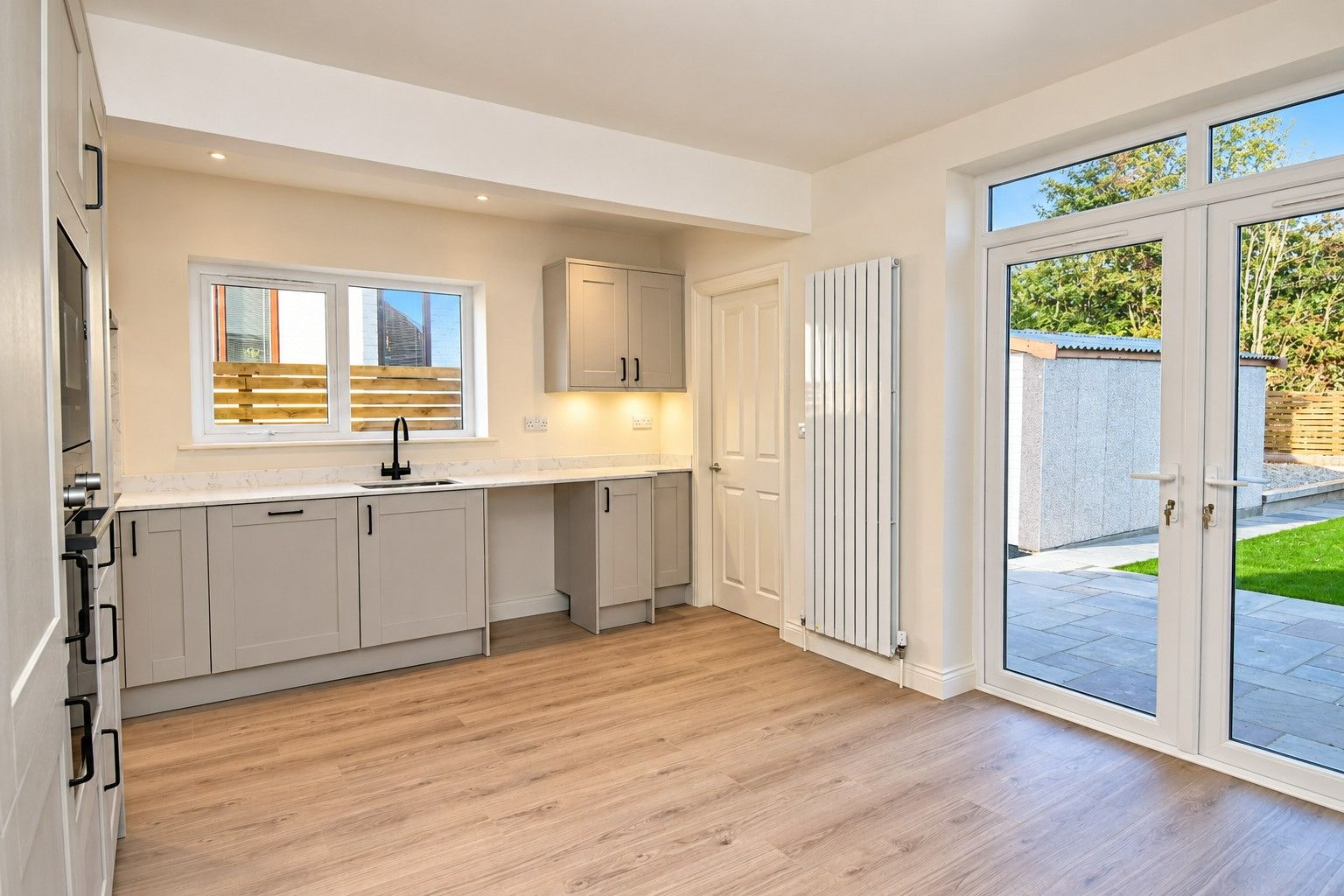 Semi Detached House for sale in Harrogate, Hawes Road, Harrogate HG1 4SE, 861 m²
