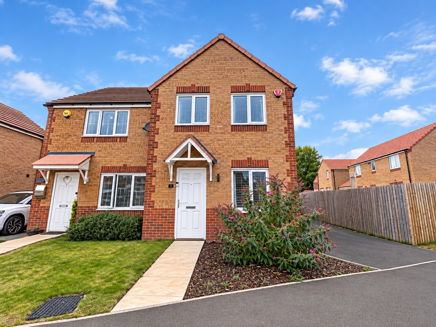 Semi Detached House for sale in Bilsthorpe, Bill Lane, Bilsthorpe, Nottinghamshire, NG22 8GE