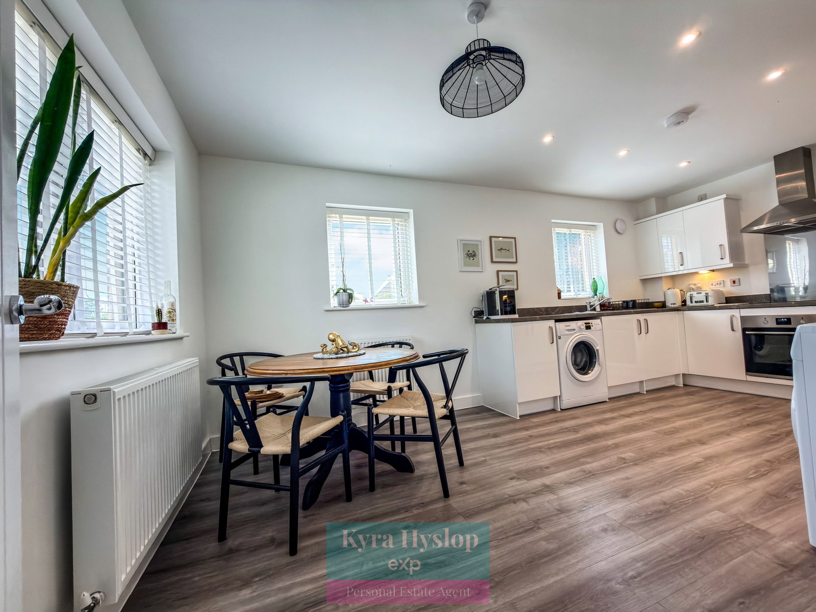 Semi Detached House for sale in Exeter, Copse Crescent, Exeter, EX1 3YE, 1055 m²