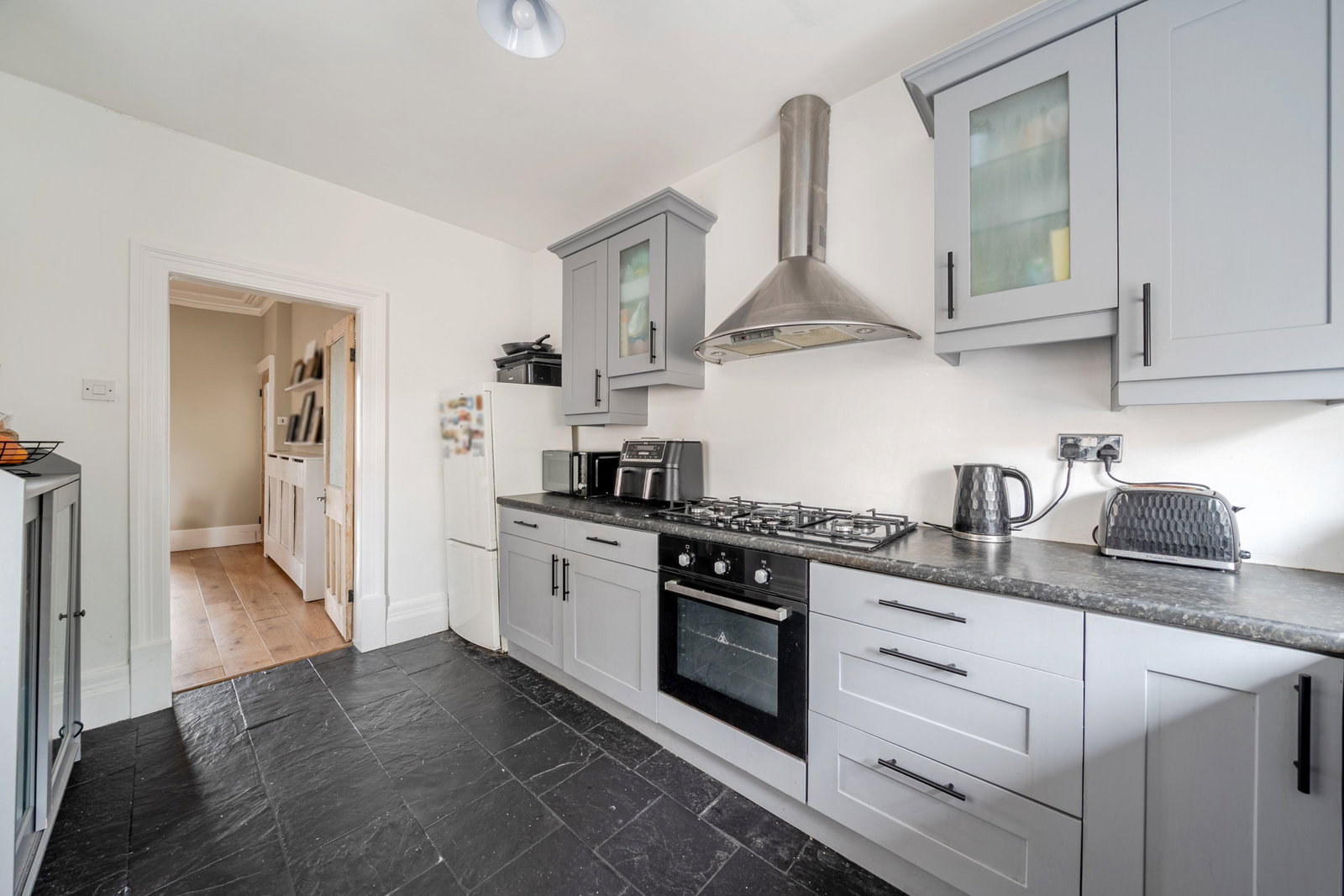 Terraced House for sale in York, Main Avenue, York, YO31 0RT, 1298 m²