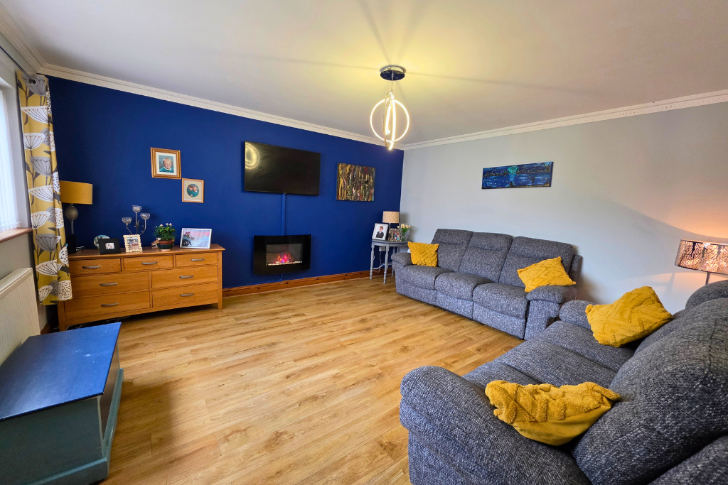 Detached House for sale in Carmarthen, Frongoch, Croesyceiliog, Carmarthen, 2088 m²