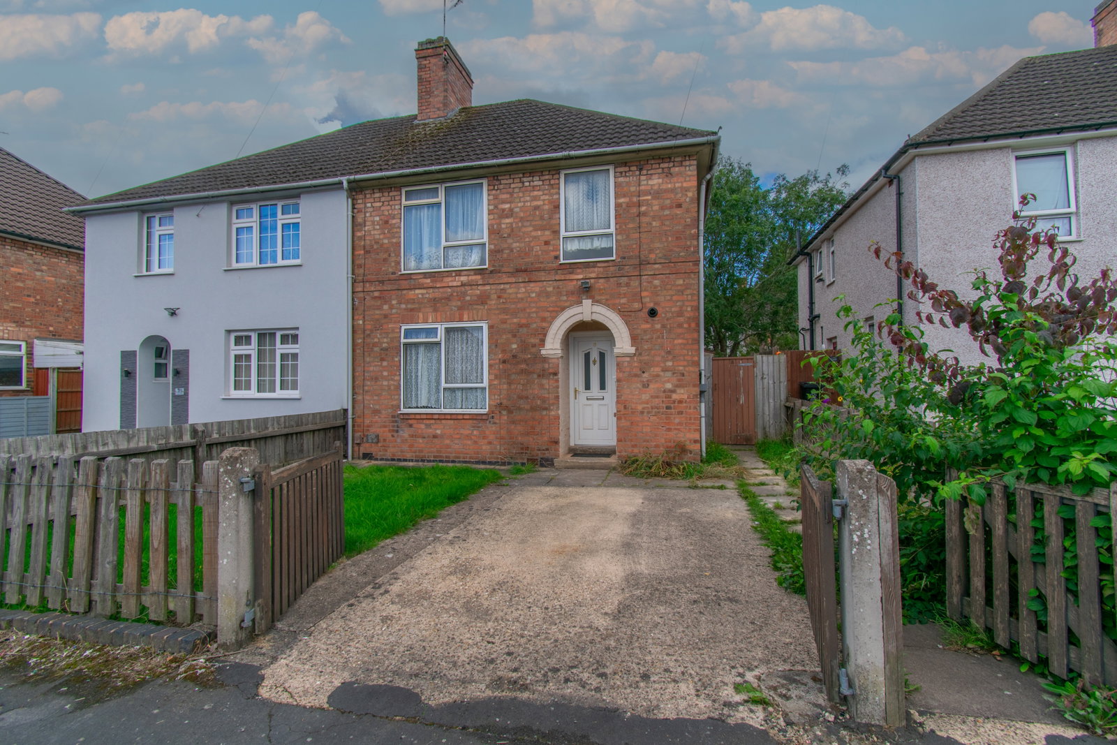 Semi Detached House for sale in Leicester, The Farm Close, Leicester, LE2 6SR