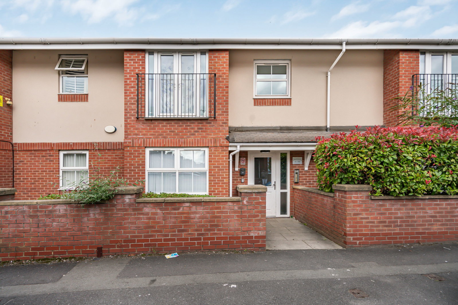 Flat for sale in Manchester, Manor Road, Levenshulme, Manchester, M19 3RQ