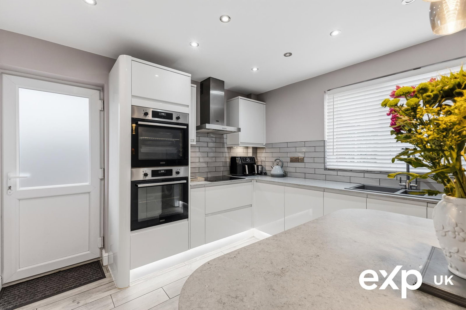 Semi Detached House for sale in Mansfield, Egmanton Road, Meden Vale, NG20 9QB