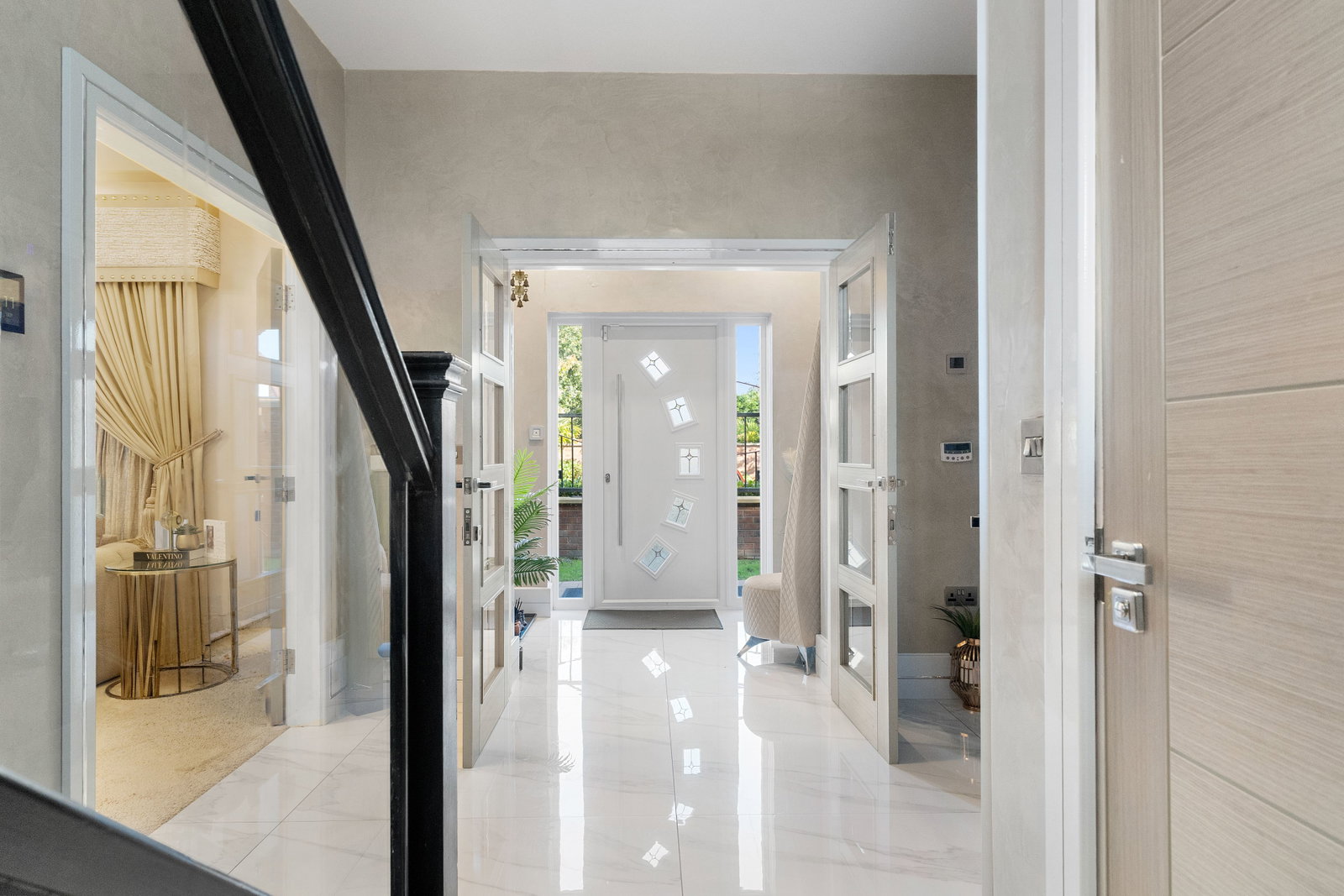 Detached House for sale in Southport, Dunes Close, Ainsdale, Southport, PR8 2FF, 4422 m²