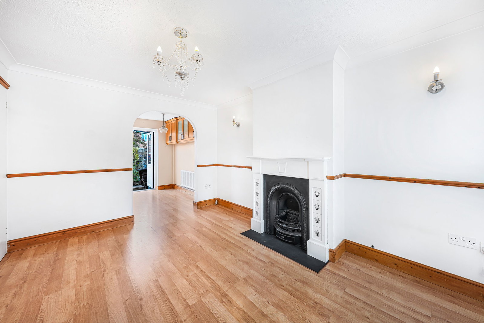 Terraced House for sale in Chelmsford, Collingwood Road, South Woodham Ferrers, Chelmsford, CM3 5YH