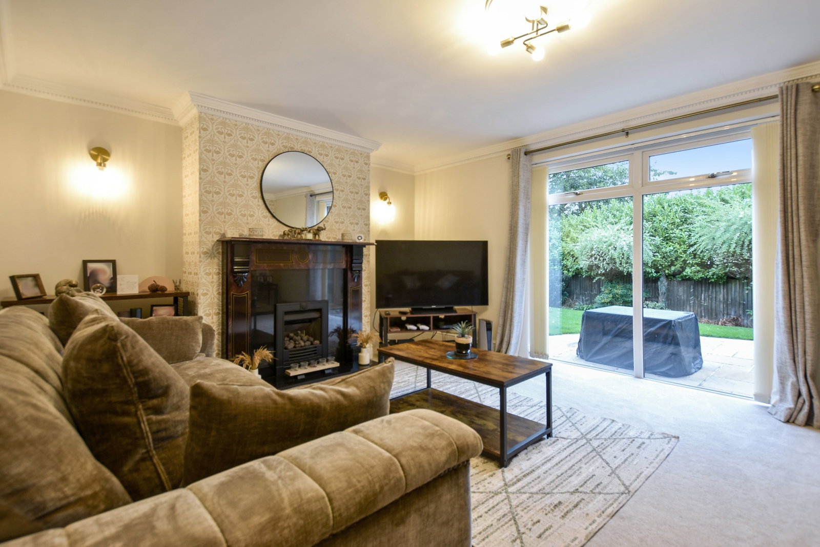 Detached House for sale in Wakefield, Hawthorne House, Church Croft, LOFTHOUSE, Wakefield, WF3, 2454 m²