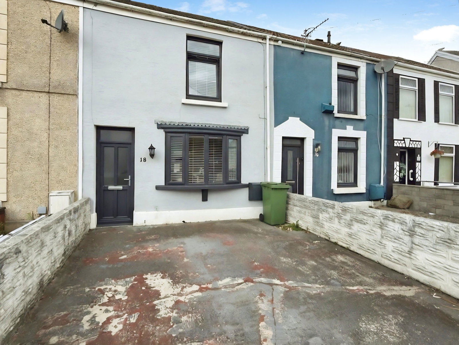 Terraced House in Swansea
