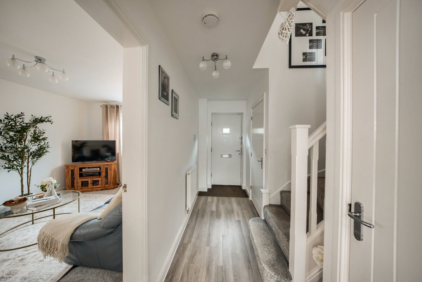 Detached House for sale in Banbury, Parsons Piece, Banbury, Oxfordshire, OX16 9GW, 957 m²