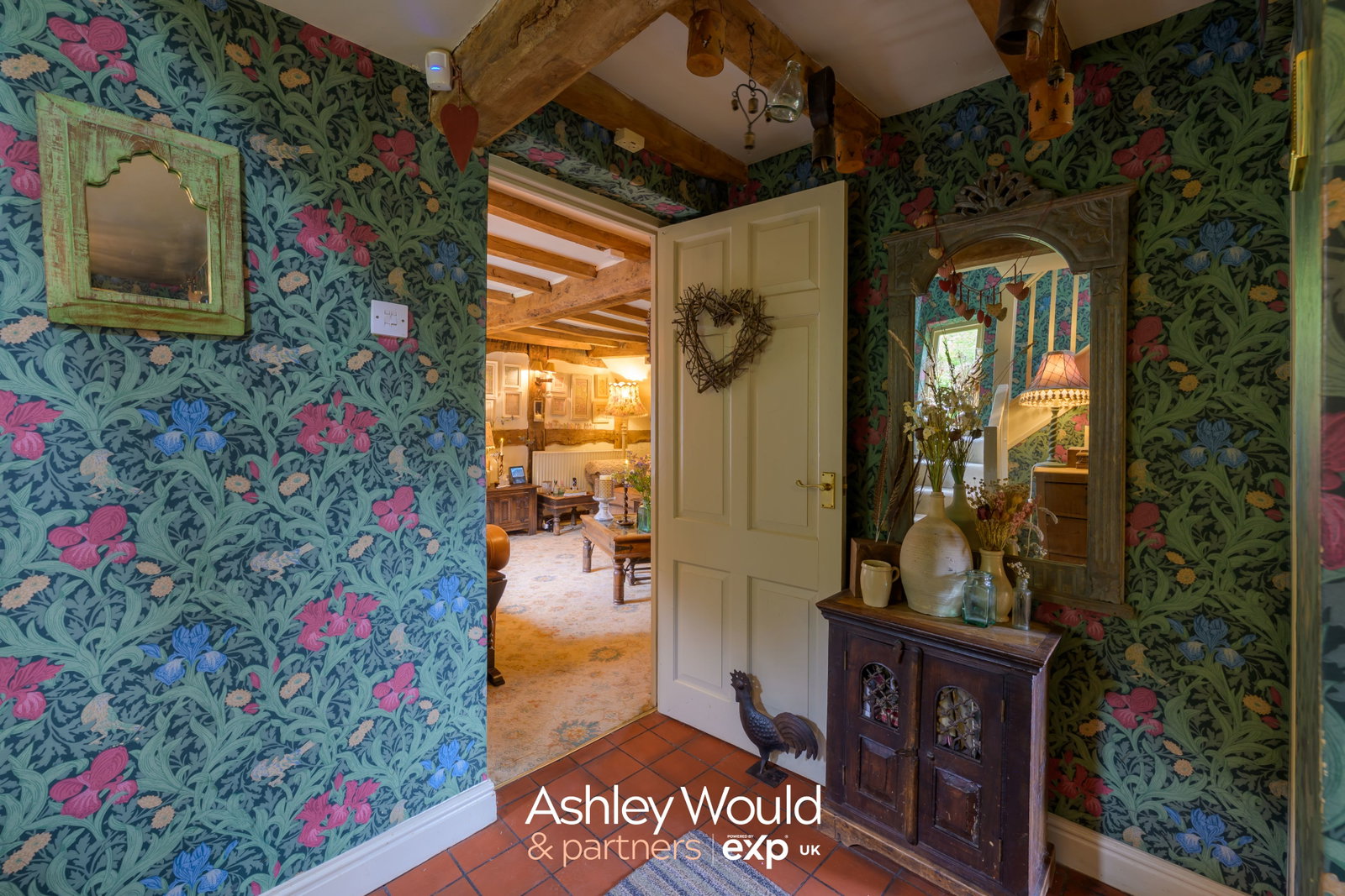 Detached House for sale in Droitwich, Keepers Cottage, Sinton Lane, Ombersley, Droitwich, WR9