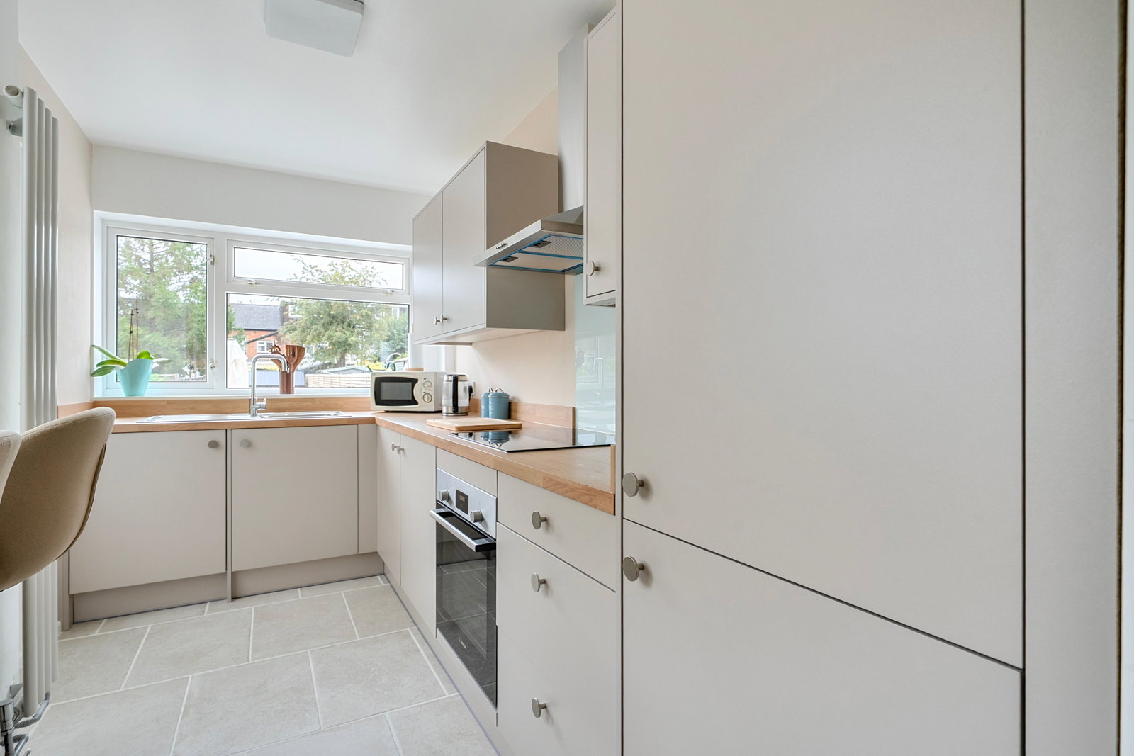 Terraced House for sale in Salisbury, Ashley Road, Salisbury, SP2, 755 m²