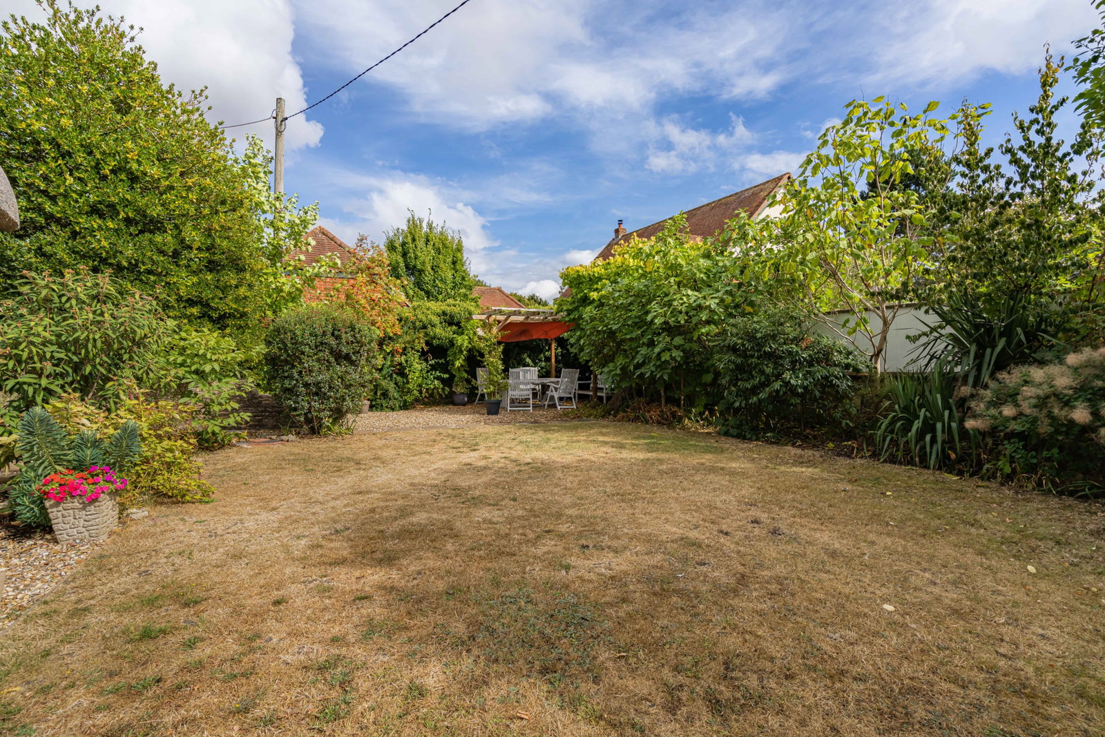 Cottage for sale in Hadenham, Hadenham, Buckinghamshire, HP17 8AW, 1734 m²