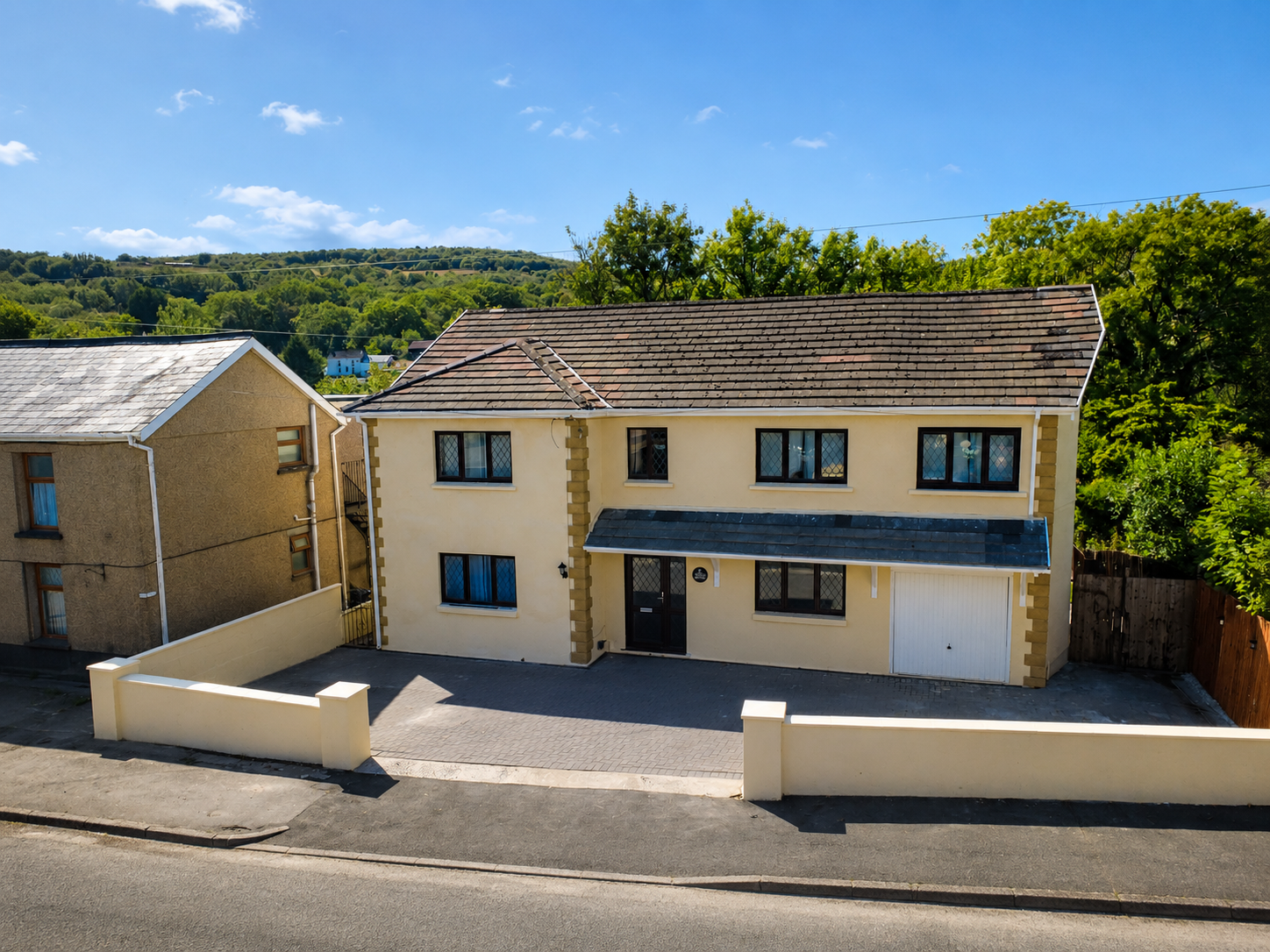 Detached House in Swansea