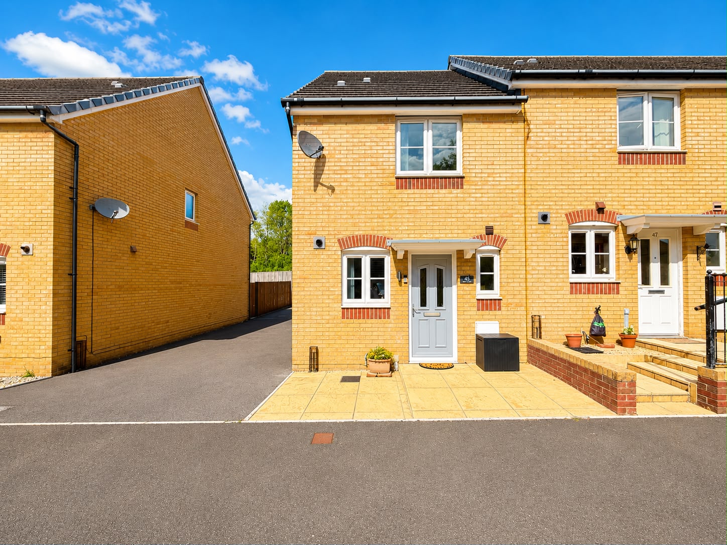 End Of Terrace House in Swansea
